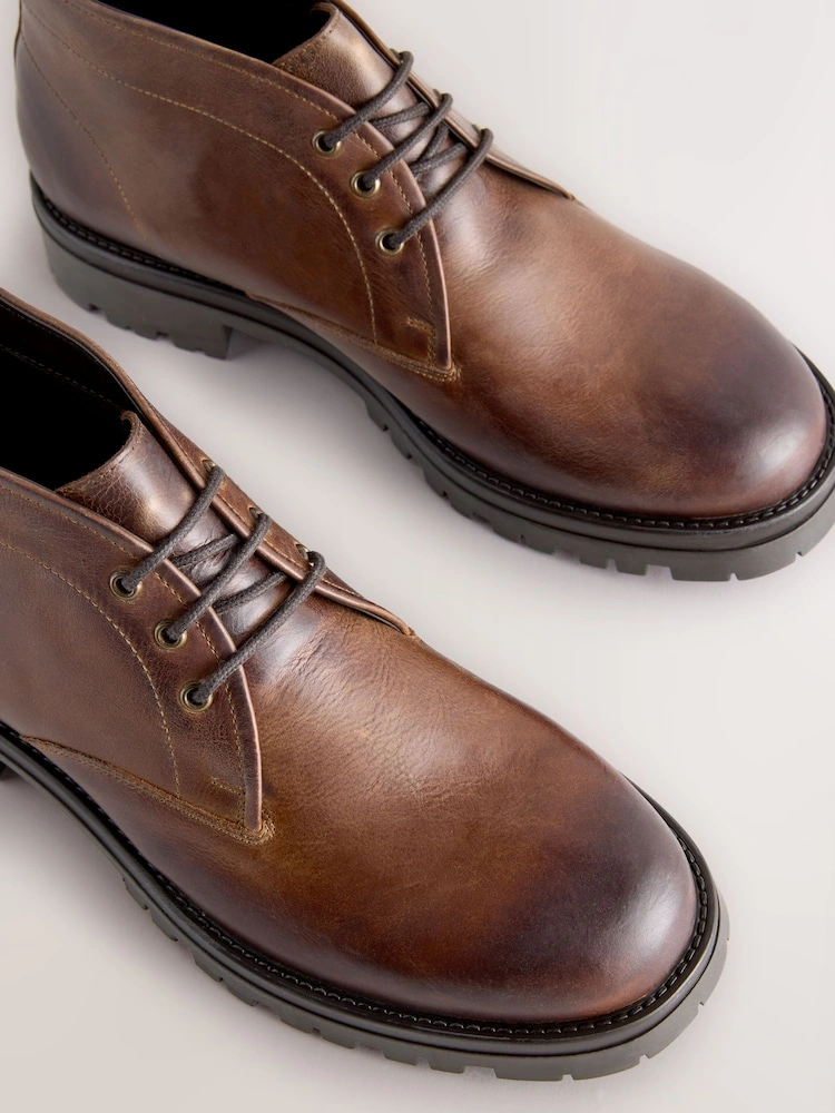 Tan Brown Chunky Leather Chukka Boots image 3