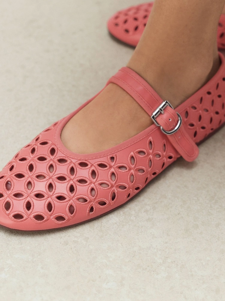 Coral Pink Broderie Round Toe Mary Jane Shoes image 2