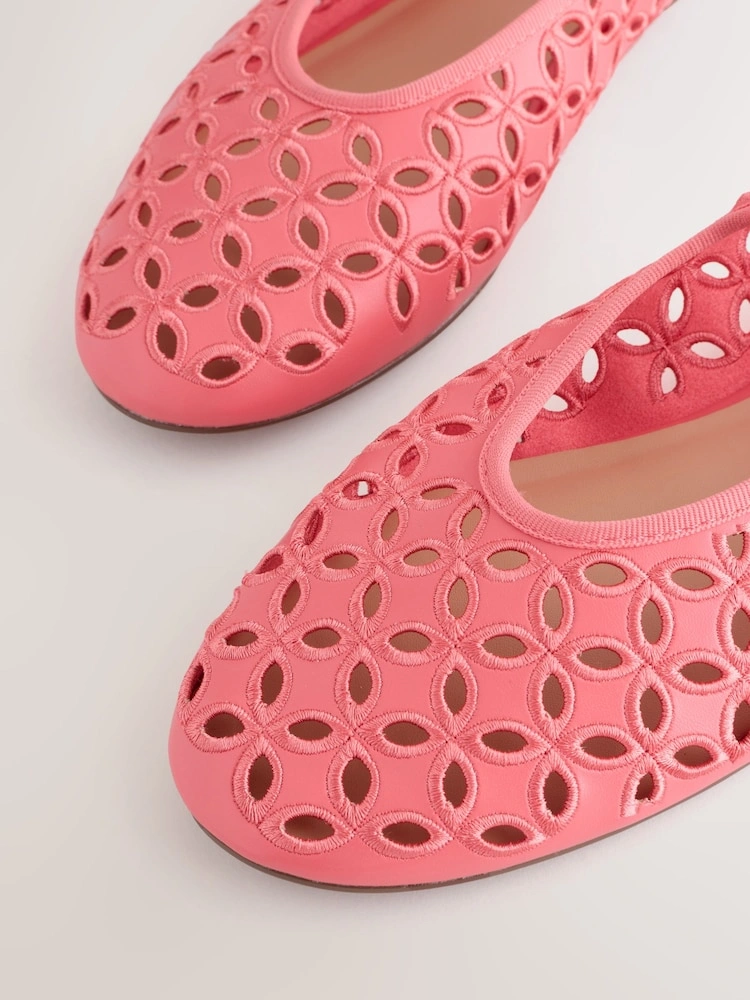 Coral Pink Broderie Round Toe Mary Jane Shoes image 5