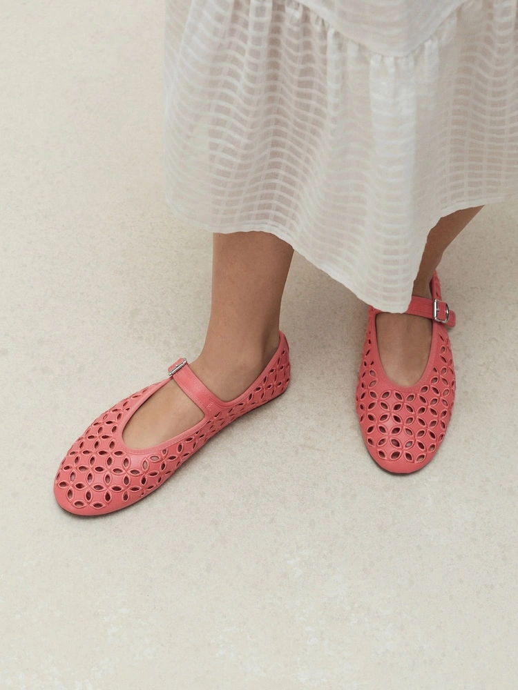 Coral Pink Broderie Round Toe Mary Jane Shoes image 3