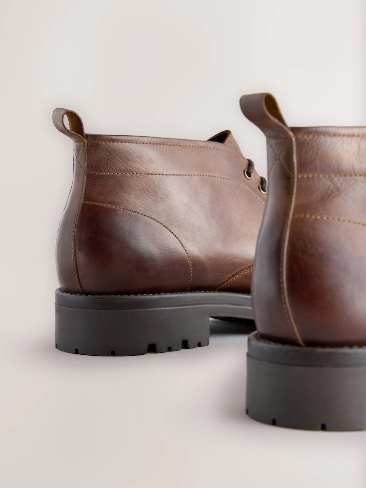 Tan Brown Chunky Leather Chukka Boots image 2